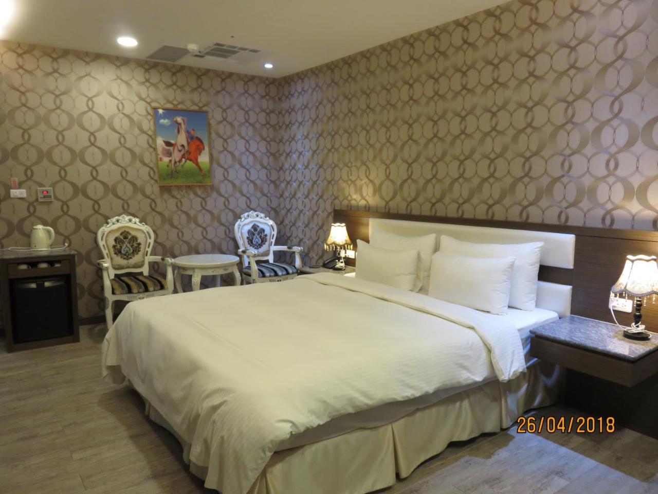 Mao Hua Motel Taichung Exteriör bild